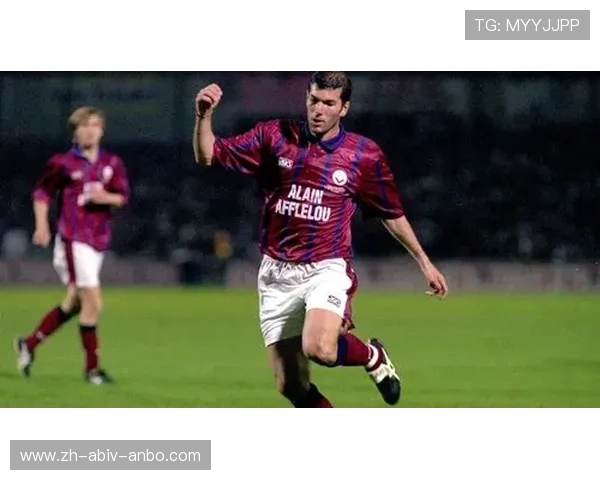 法甲历史回顾：赛季重大事件与数据统计